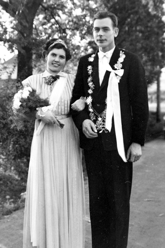 70 jährige Jubelkönigin Maria Schröder geb. Ludwig Karl Schröder 